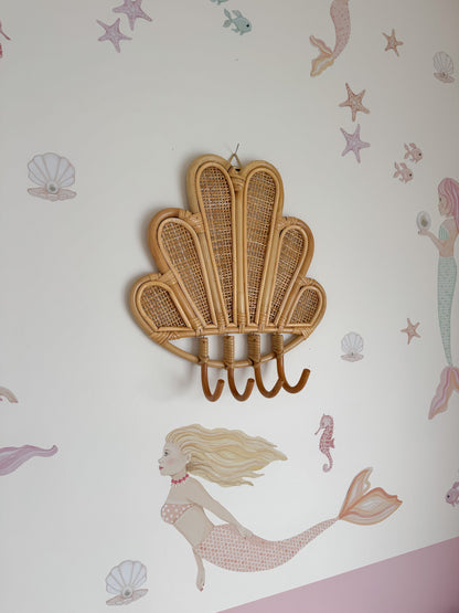 Rattan clam wall hook